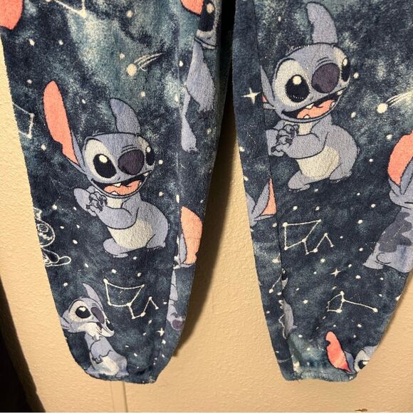Disney Women’s Pajamas Lilo & Stitch Fleeced Jogggers Size Small - Picture 5 of 15